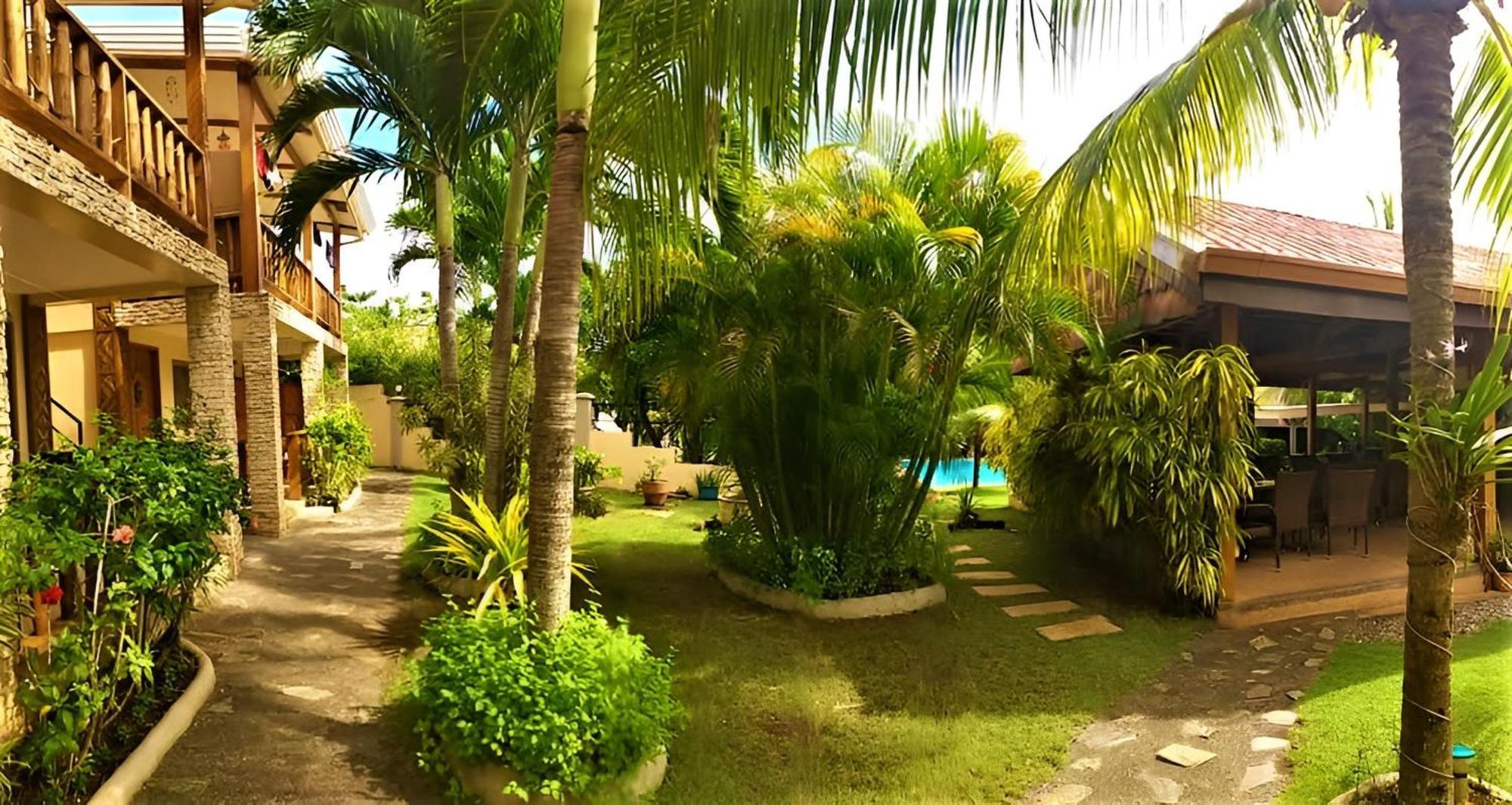 Alona42 Resort Panglao Exteriör bild