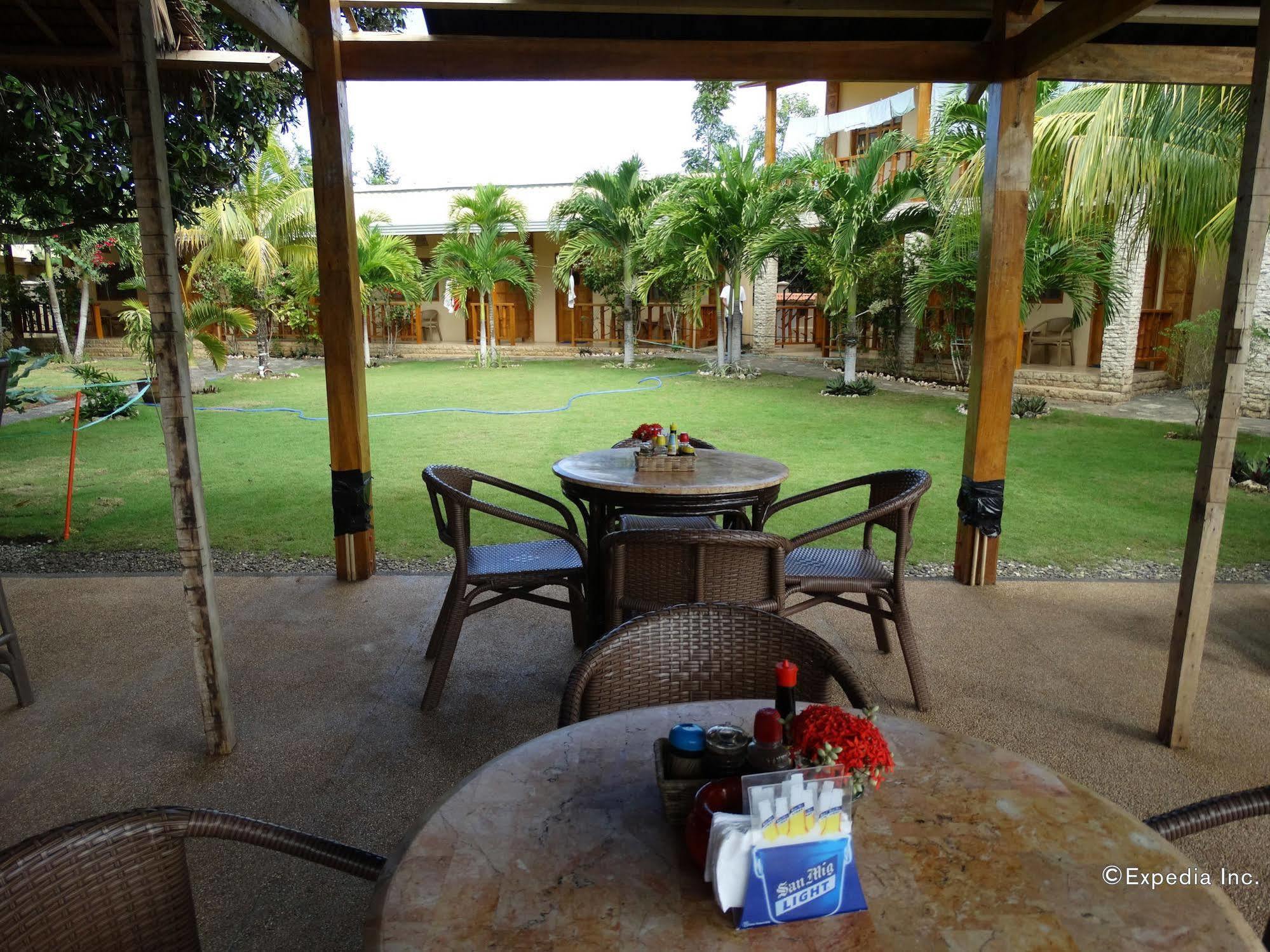 Alona42 Resort Panglao Exteriör bild